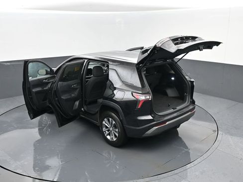 Used 2025 Chevrolet Equinox LT AWD/4WD image 28