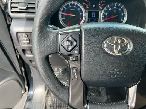 Used 2019 Toyota 4Runner Limited AWD/4WD image 33