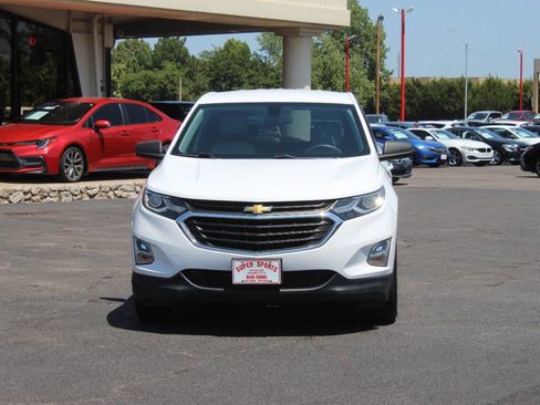 Used 2019 Chevrolet Equinox LS w/ LS Convenience Package image 3