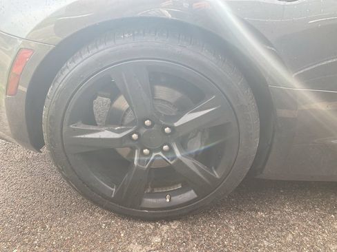 Used 2018 Chevrolet Camaro SS RWD image 6