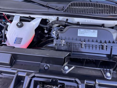 Used 2021 Chevrolet Express 2500 w/ Driver Convenience Package image 32