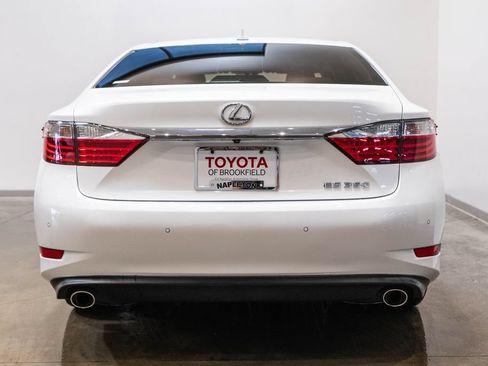 Used 2014 Lexus ES 350 w/ Luxury Package FWD image 8