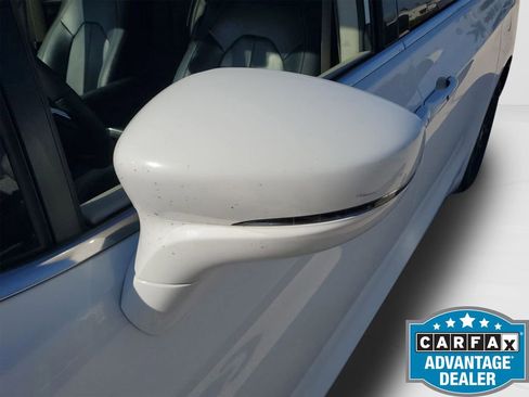 Used 2022 Chrysler Pacifica Touring-L image 24