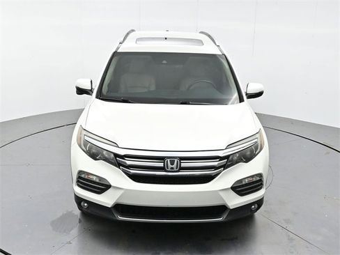 Used 2016 Honda Pilot Touring image 40