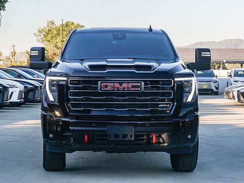 Used 2025 GMC Sierra 2500 AT4 w/ AT4 Premium Plus Package image 6