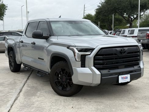 Used 2023 Toyota Tundra SR5 RWD image 2