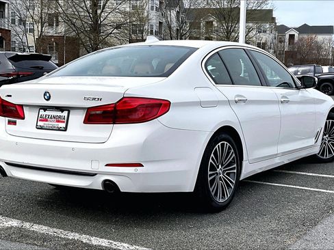 Used 2018 BMW 530i xDrive image 11