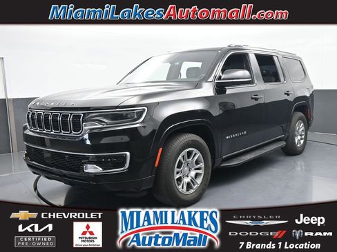 Used 2024 Jeep Wagoneer 2WD image 1