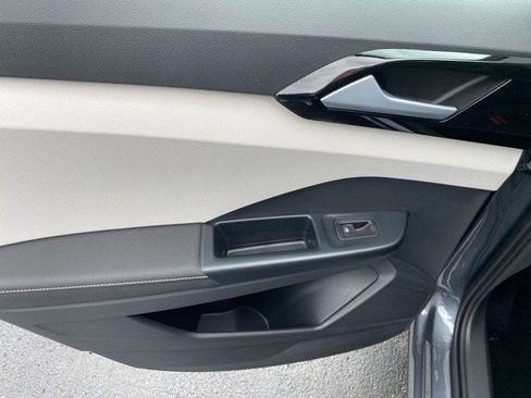 New 2025 Volkswagen Taos S image 63