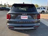 Used 2022 Kia Sorento EX w/ Panoramic Sunroof Package image 4