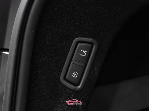 Used 2019 Maserati Levante S GranLusso image 51