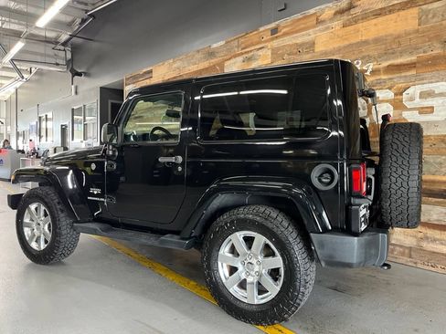 Used 2016 Jeep Wrangler Sahara AWD/4WD image 17