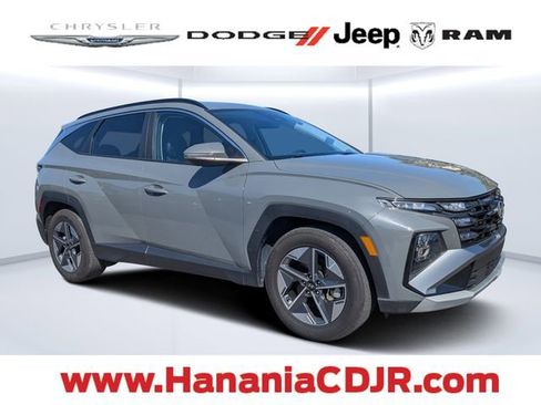 Used 2025 Hyundai Tucson SEL FWD image 1