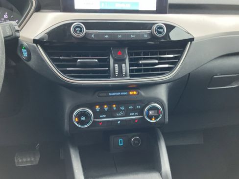 Used 2020 Ford Escape SEL image 20