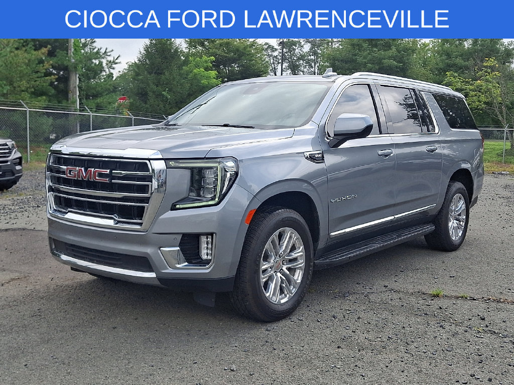 Used 2023 GMC Yukon XL SLT AWD/4WD image 6