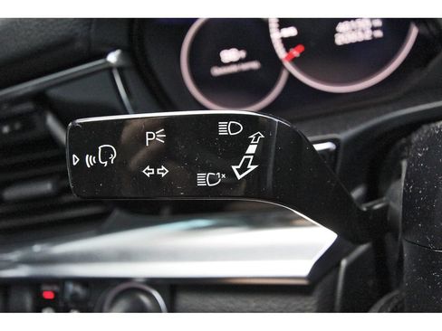 Used 2020 Porsche Panamera 4 AWD/4WD image 17