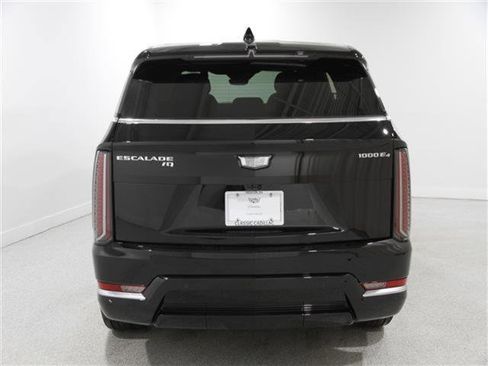 New 2025 Cadillac Escalade IQ Luxury 1 image 27