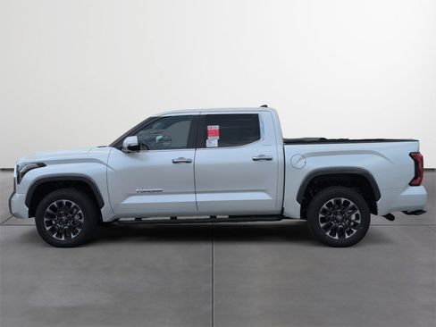 New 2026 Toyota Tundra Limited AWD/4WD image 3
