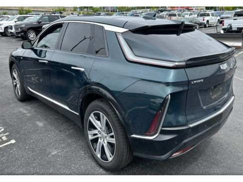 Used 2024 Cadillac Lyriq Tech w/ Driver Assist Package AWD/4WD image 4