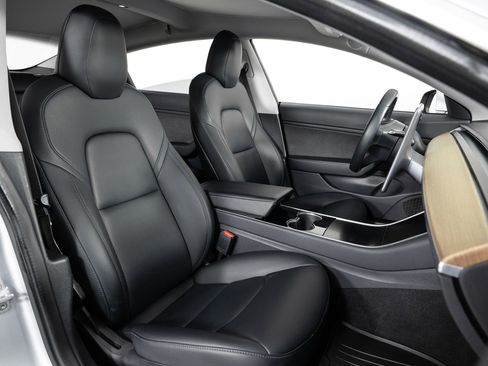 Used 2018 Tesla Model 3 Long Range image 27