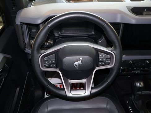 Used 2024 Ford Bronco Everglades image 14