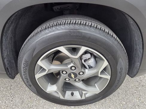 Used 2025 Chevrolet Trax LT w/ Driver Confidence Package FWD image 9