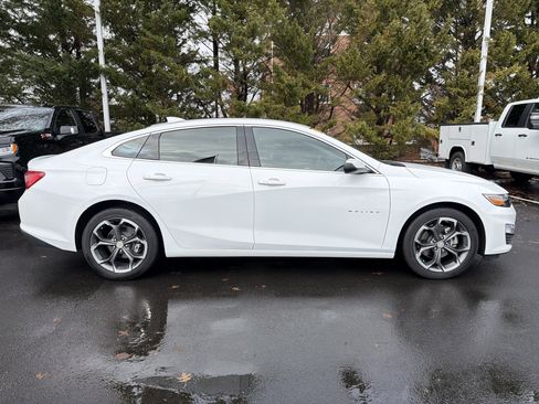 Used 2023 Chevrolet Malibu LT image 11