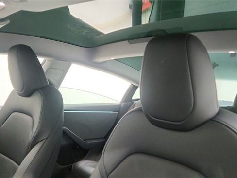 Used 2025 Tesla Model 3 Long Range image 31