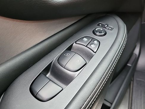 Used 2024 Nissan Murano SV w/ SV Midnight Edition Package image 31