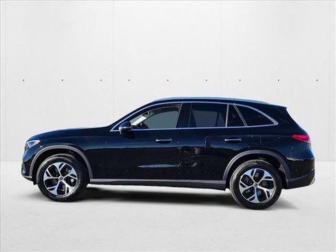 Used 2025 Mercedes-Benz GLC 350e GLC 350e image 8