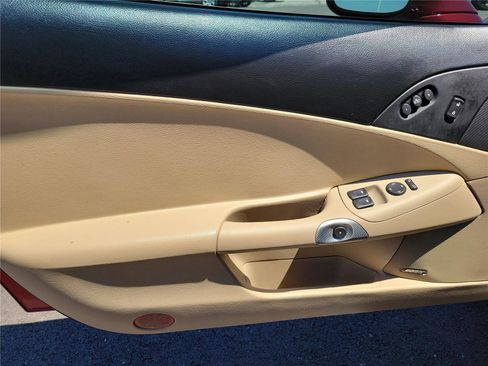 Used 2006 Chevrolet Corvette Convertible w/ Preferred Equipment Group RWD image 13