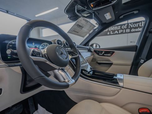 New 2026 Mercedes-Benz GLC 300 4MATIC image 6