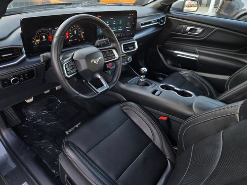 Used 2025 Ford Mustang GT Premium RWD image 10