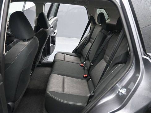 Used 2024 Nissan Rogue SV image 12