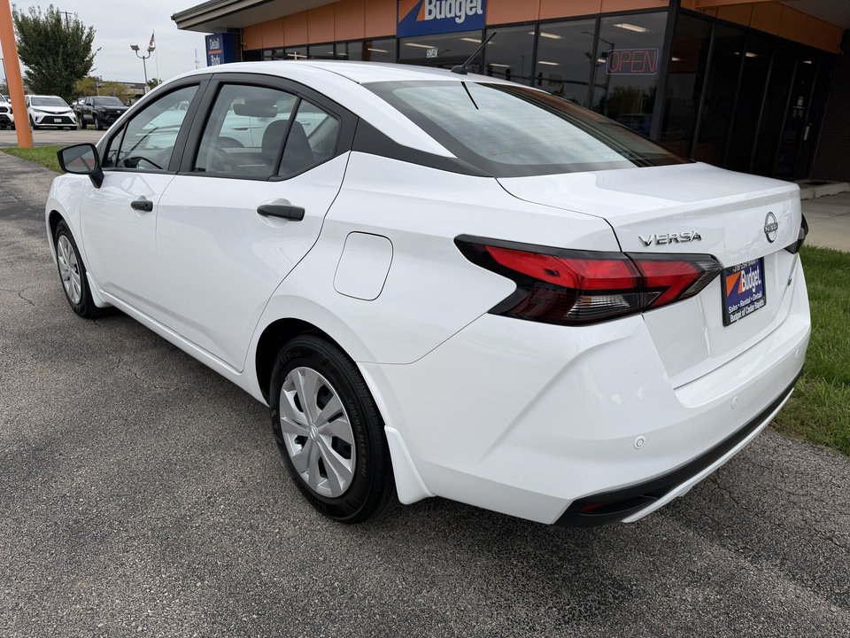 Used 2025 Nissan Versa S w/ Electronics Package FWD image 3