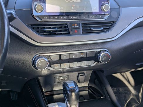 Certified 2023 Nissan Altima 2.5 SR image 21