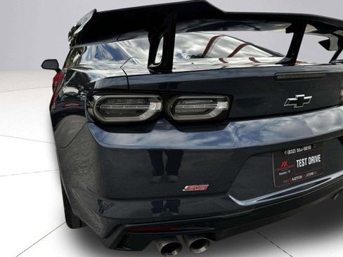 Used 2019 Chevrolet Camaro SS image 16
