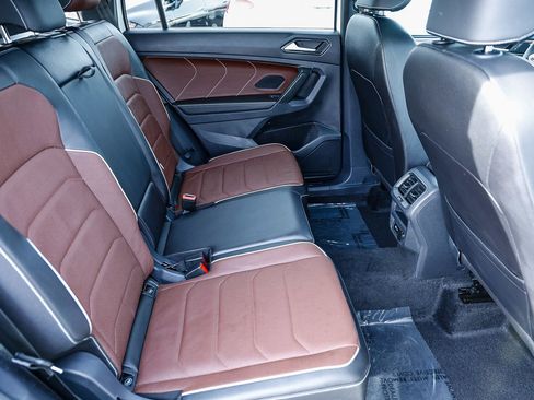 Used 2024 Volkswagen Tiguan SEL R-Line image 18