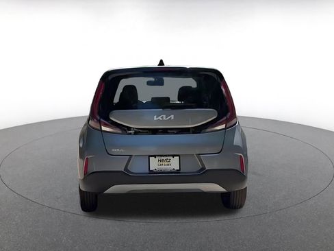 Used 2025 Kia Soul LX w/ LX Technology Package FWD image 14