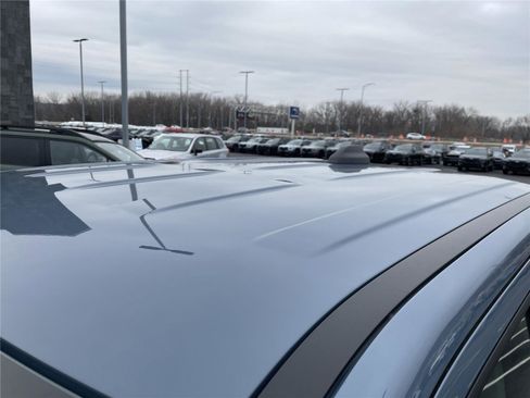 Used 2025 Ford Maverick Lariat w/ 4K Tow Package image 15