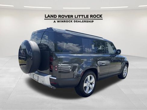 Used 2024 Land Rover Defender 130 S image 6