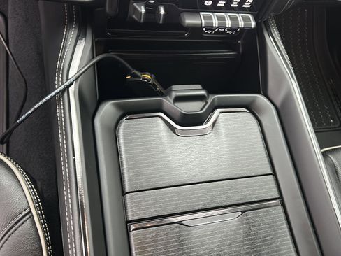 Used 2022 RAM 2500 Limited image 19