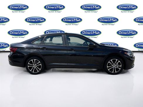 Used 2025 Volkswagen Jetta Sport FWD image 8