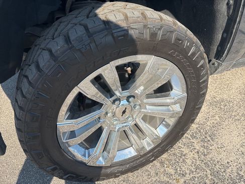 Used 2018 Chevrolet Silverado 1500 LTZ Z71 w/ LTZ Plus Package image 9