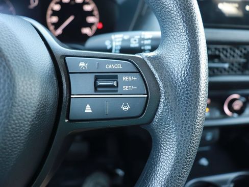 Certified 2026 Honda HR-V LX image 20