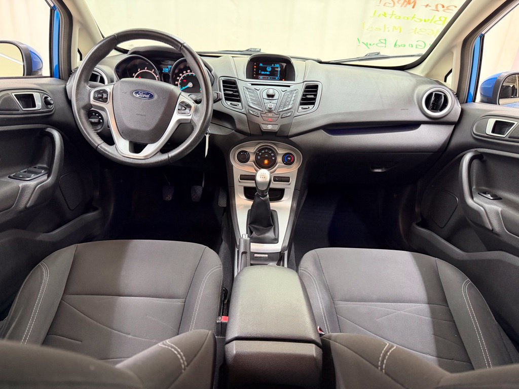 Used 2015 Ford Fiesta SE FWD image 29