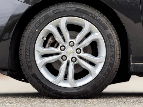 Used 2018 Chevrolet Cruze LS FWD image 28