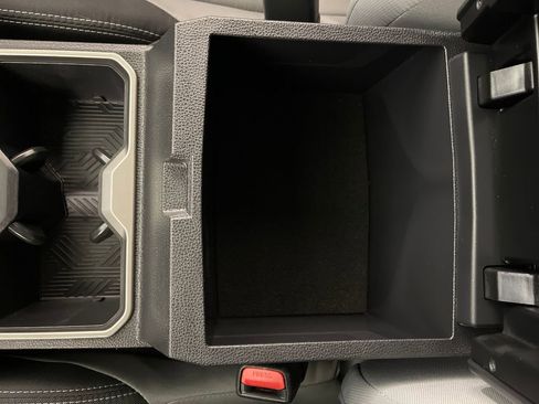 Certified 2025 Toyota Tacoma TRD Off-Road AWD/4WD image 23