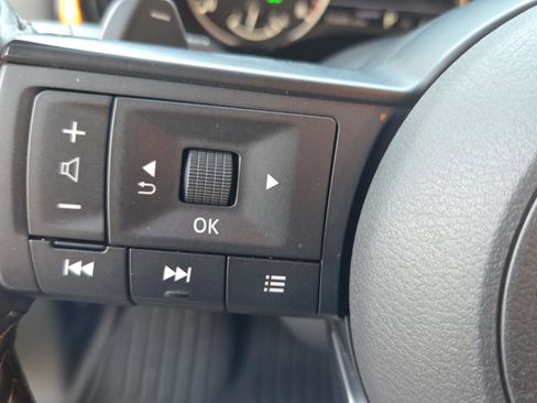 Certified 2024 Nissan Pathfinder SV w/ SV Premium Package image 13