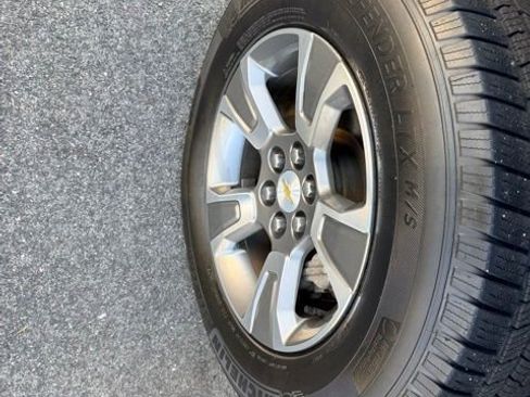 Used 2017 Chevrolet Colorado Z71 image 13